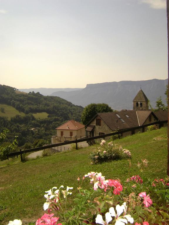 Gite Le Cerf De Belledonne Sainte-Agnès エクステリア 写真
